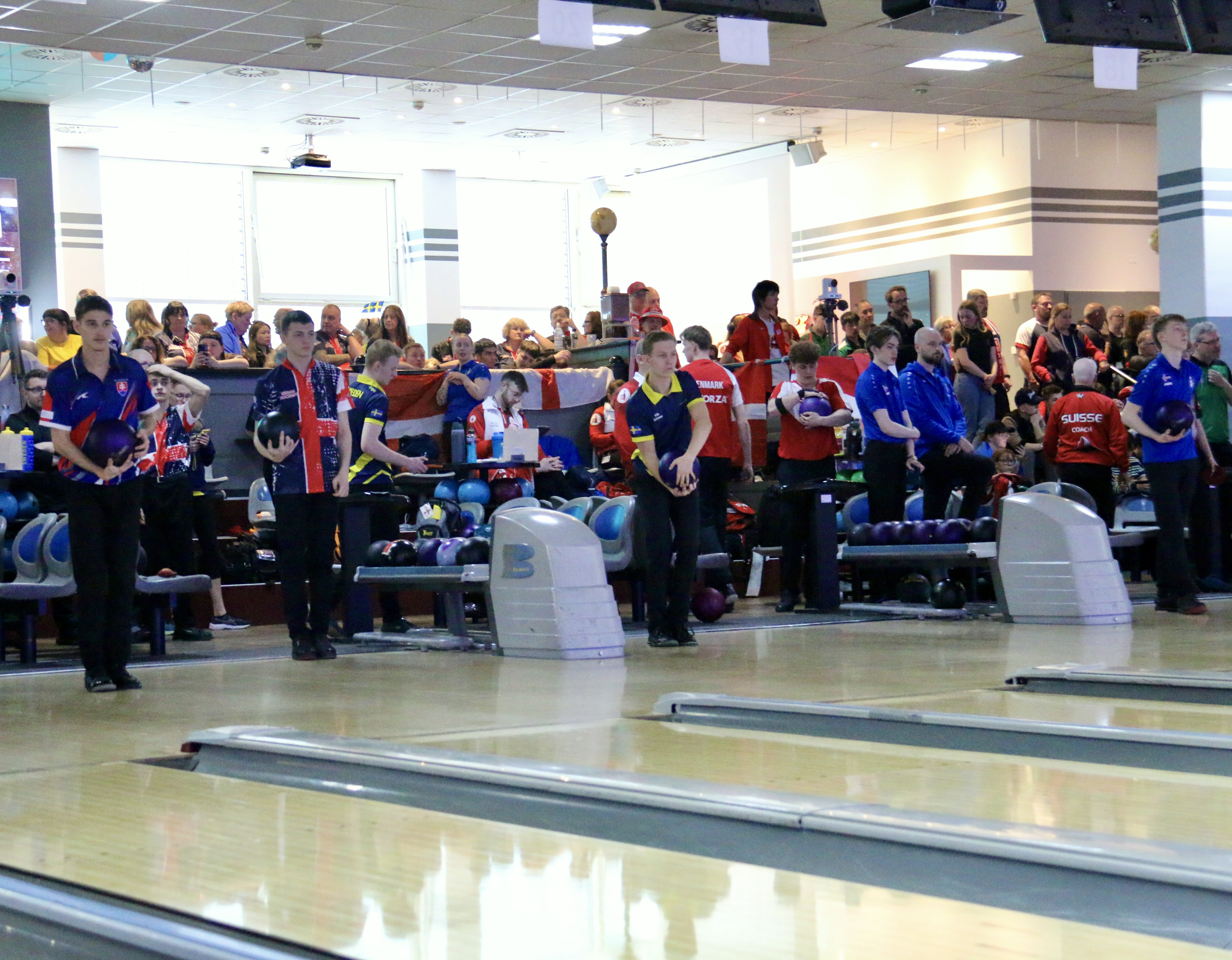 0361F7BA 27B4 497E 818D C39F9AAE291A 1 201 A